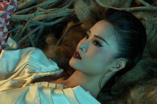 Không chỉ đạt triệu lượt xem, MV của Đông Nhi còn lọt top thịnh hành ở Youtube nước ngoài
