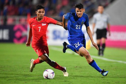 'Thần đồng' Thái Lan gây sốt ở AFF Cup 2018