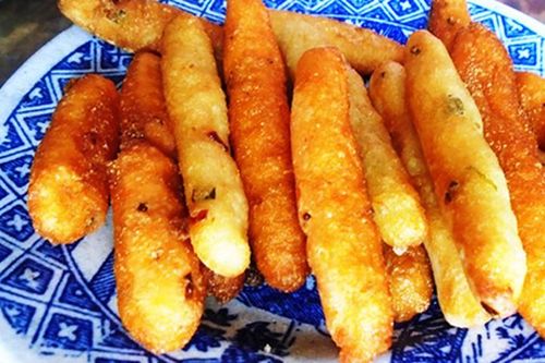 Cách làm bánh cay nhân tôm ăn là thích mê