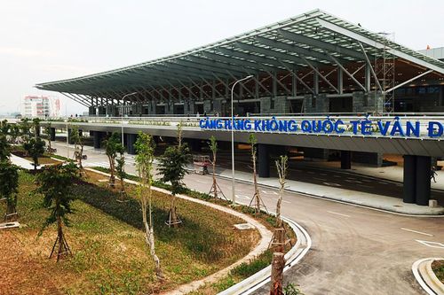 Vé bay thương mại ngày đầu tiên tuyến TP Hồ Chí Minh - Quảng Ninh đã bán hết