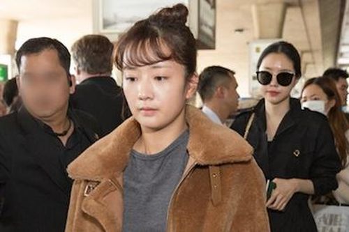 APink không trang điểm, để mặt mộc tại sân bay Tân Sơn Nhất