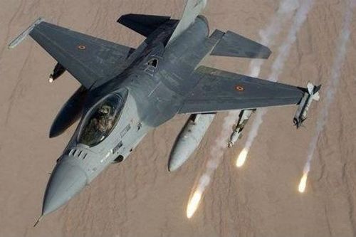 Bỉ phái F-16 bay chặn Su-27 của Nga trên biển Baltic