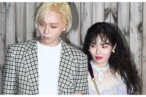 Hyuna bị chê 'già như mẹ người yêu' Edawn khi lần đầu xuất hiện cùng nhau tại sự kiện sau khi rời Cube
