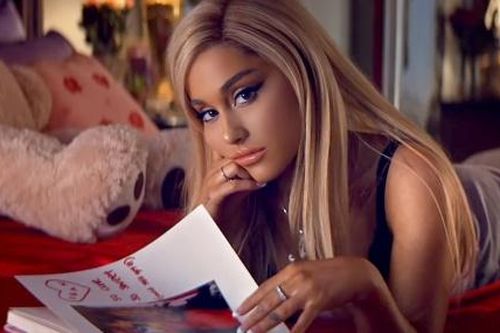 'Thank You, Next' giúp Ariana Grande vượt xa kỷ lục của BTS