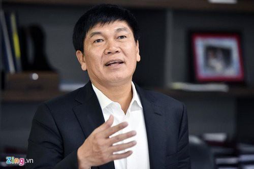 Ông Phạm Nhật Vượng thăng hạng, ông Trần Đình Long ra khỏi trong danh sách tỷ phú Forbes