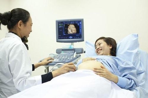 Bà bầu siêu âm nhiều có tốt không?