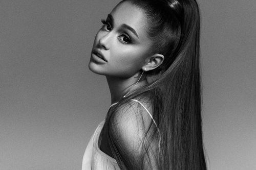 'Người phụ nữ của năm 2018' Ariana Grande quyến rũ ngất ngây
