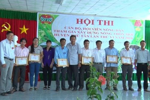 Hội Nông dân Phú Tân tổ chức Hội thi 'Cán bộ - hội viên nông dân tham gia xây dựng nông thôn mới'