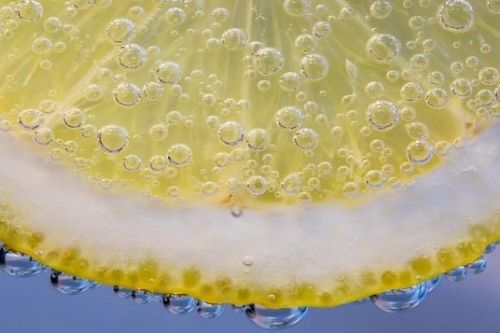 Vitamin C giúp giảm tác hại của khói thuốc với trẻ sơ sinh