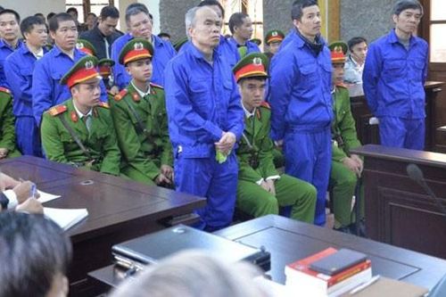 Hoãn xét xử vụ án 'ăn tiền' giải phóng mặt bằng thủy điện Sơn La