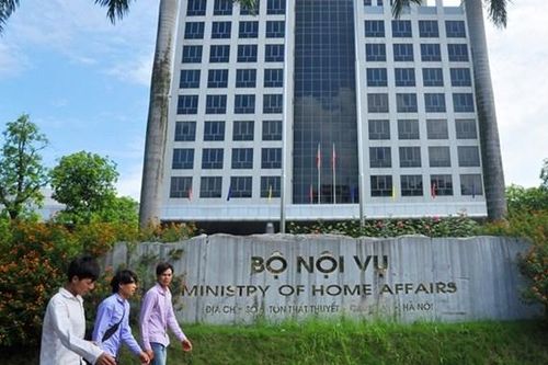Bộ Nội vụ đề nghị không thực hiện bổ nhiệm mới chức danh 'hàm'