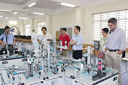 Hơn 50% doanh nghiệp không 'tha thiết' gì với việc hợp tác đào tạo cùng trường nghề