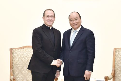 Thủ tướng tiếp Thứ trưởng Ngoại giao Tòa thánh Vatican