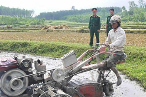 Chung tay giúp dân xóa đói, giảm nghèo