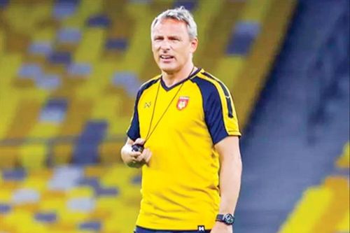 Nhiều HLV đối mặt nguy cơ sa thải sau AFF Cup