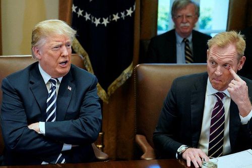 Tổng thống Trump yêu cầu Bộ trưởng Quốc phòng Mattis nghỉ việc sớm 2 tháng