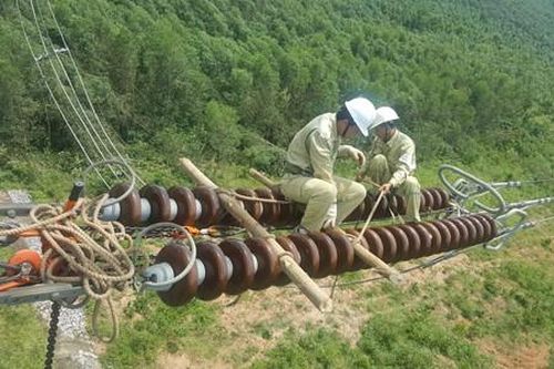 Giữ vững lưới điện truyền tải trong mọi tình huống