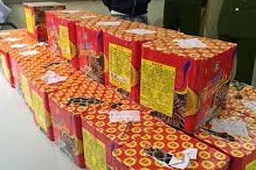 Bắt giữ nhiều vụ vận chuyển pháo nổ qua biên giới