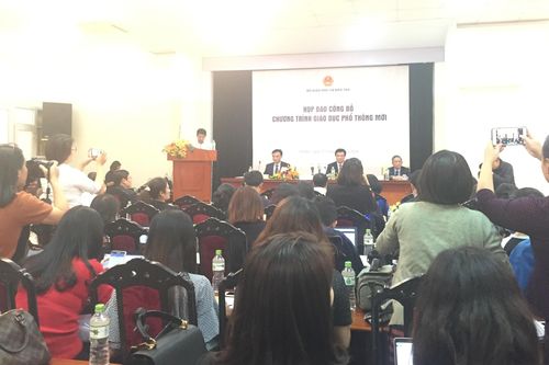 Bộ GD & ĐT công bố Chương trình giáo dục phổ thông mới với mục tiêu giáo dục con người toàn diện