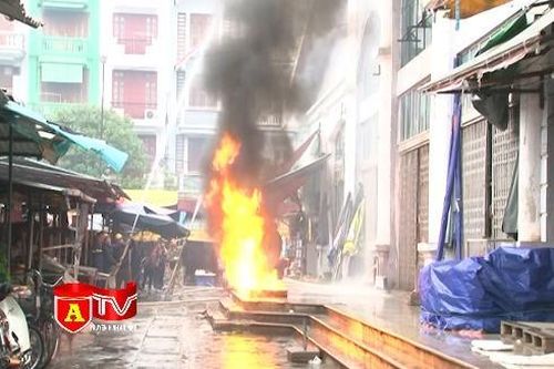 Diễn tập phương án phòng cháy, chữa cháy và cứu nạn, cứu hộ tại chợ Đồng Xa