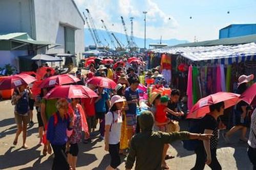 Khoảng 1,9 triệu lượt khách Trung Quốc tới Nha Trang trong năm 2018