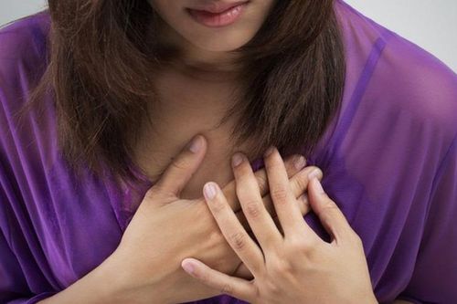 Nữ bệnh nhân trẻ bị nhồi máu cơ tim sau khi va chạm với xe đạp