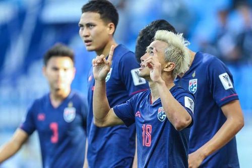 Chanathip ghi bàn thắng 'quý như vàng' cho Thái Lan ở Asian Cup