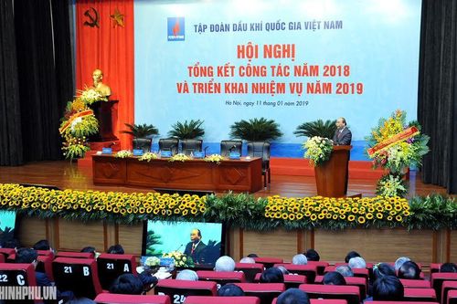 Thủ tướng: Sau bước thăng trầm, ngành dầu khí phải trở lại là động lực phát triển