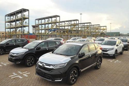 Cả năm bán được hơn 288 nghìn xe, thị trường ô tô không tăng như kỳ vọng
