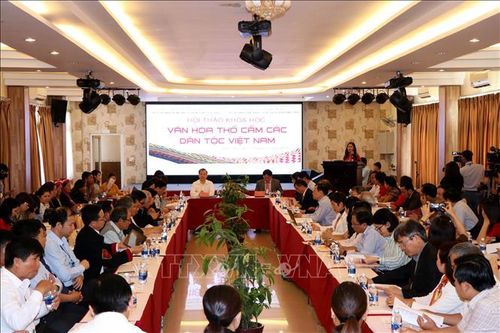 Bảo tồn, gìn giữ các giá trị văn hóa thổ cẩm Việt Nam