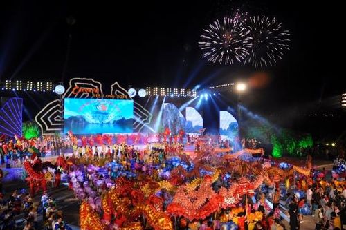 1.900 đại biểu dự bế mạc Năm Du lịch quốc gia - Quảng Ninh 2018
