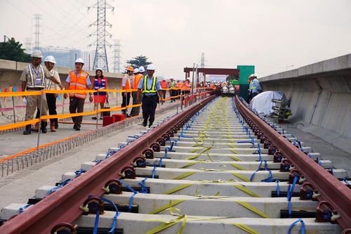 Cần 'luật hóa' phát triển mạng lưới đường sắt đô thị