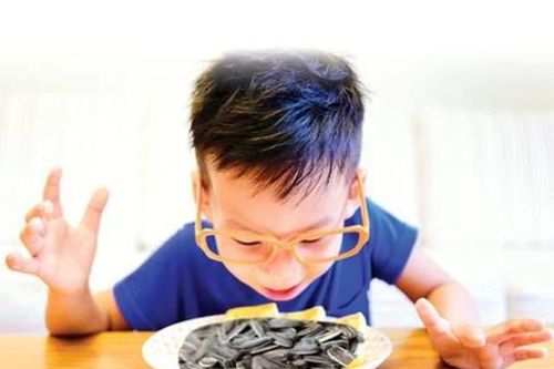 Việc cần làm ngay để cứu sống con khi bị hóc hạt