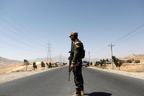 Trại lính tại Afghanistan bị tập kích, ít nhất 12 người thiệt mạng