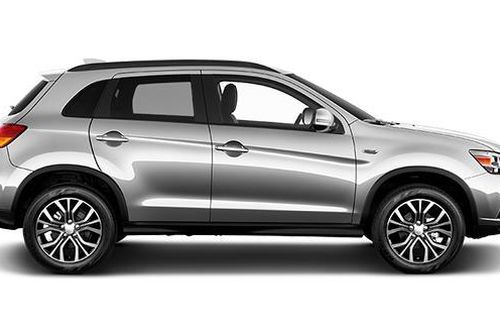 Mitsubishi Outlander dính lỗi triệu hồi, cửa có thể mở khi xe đang đi