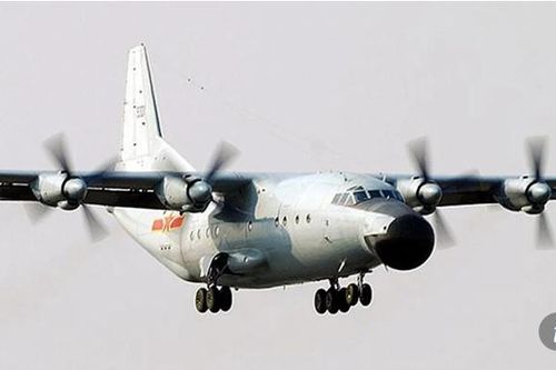 Trung Quốc thể hiện sức mạnh gần Đài Loan, Đài Bắc triển khai máy bay và tàu