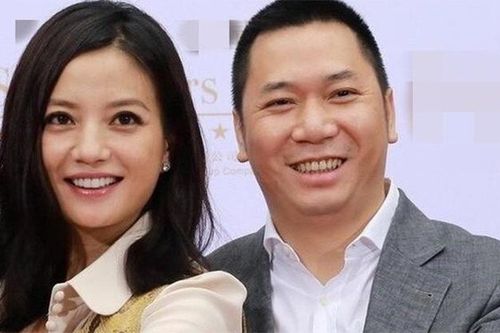 Bồi thường 'tiền lừa đảo', bị cấm tham gia chứng khoán quản lý công ty, tài sản của Triệu Vy và chồng bốc hơi 5100 tỷ đồng