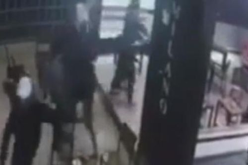 Truy sát trong quán cà phê ở Lâm Đồng, 6 người bị chém gục