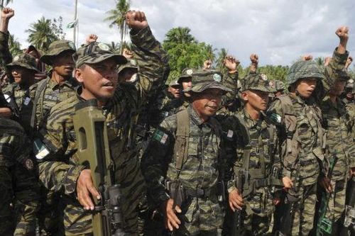 Quân đội Philipinnes thề 'nghiền nát những kẻ khủng bố' sau vụ đánh bom đẫm máu