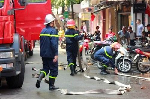 Hỏa hoạn trên phố cổ Hà Nội vào ngày ông Công ông Táo