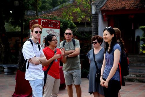 Hơn 2,4 triệu lượt khách đến Hà Nội trong tháng 1/2019