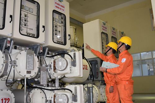 Đảm bảo cung cấp đủ điện cho nhân dân cả nước đón Tết Nguyên đán