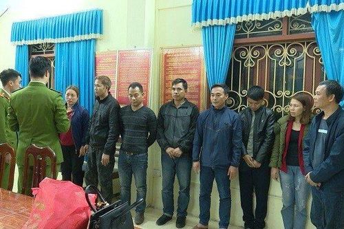 Ninh Bình: Phá ổ bạc lớn, phát hiện chủ nhà tàng trữ 59kg pháo cùng 2 khẩu súng