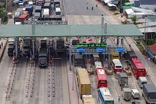 Các trạm BOT bán vé bình thường trong những ngày Tết