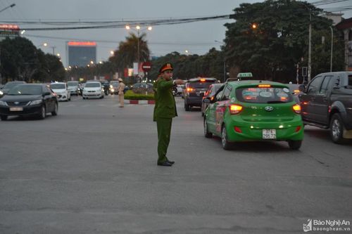 CSGT Công an TP.Vinh đảm bảo ATGT Tết Kỷ Hợi 2019