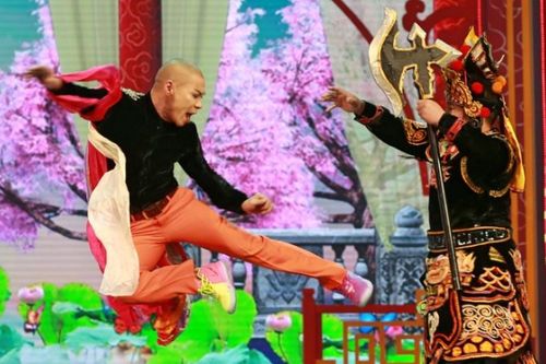 NTK nói gì khi trang phục của Bắc Đẩu châm biếm 'vua cà phê'?