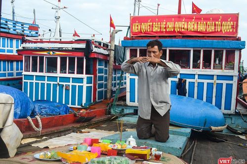Quảng Ngãi: Ngư dân Lý Sơn nô nức khai tàu mở biển đầu năm