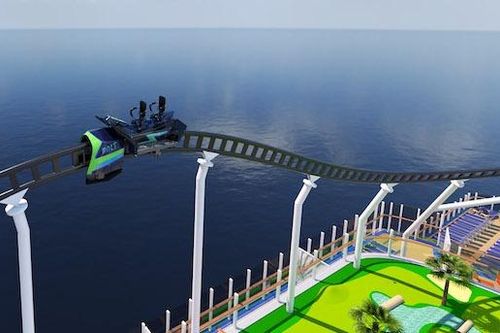 Tàu lượn siêu tốc 64 km/h trên nóc tàu du lịch biển khổng lồ