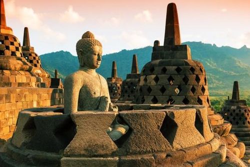 Vô ngã vị tha - cách nhìn Phật giáo về công bằng xã hội