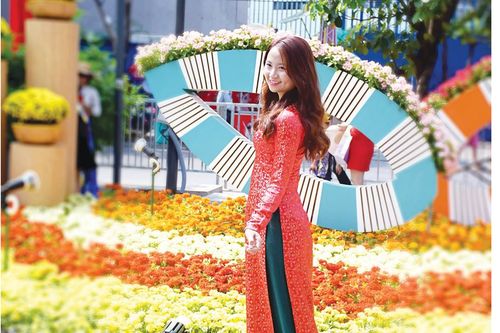 Lưu giữ hồn Việt qua tà áo dài